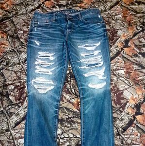American Eagle Next level Airflex Skinny distressed 36x32